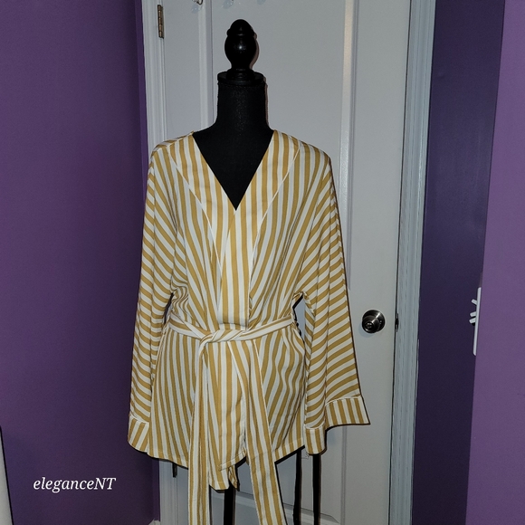 Pretty Little Thing White/ Khaki stripe wrap top Sz: L NWT - Picture 10 of 10